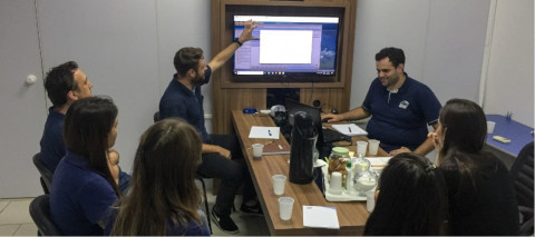 Contextualização do projeto, com colaboradores da IDS Social e da Pinha Digital